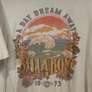 Oversized billabong tee